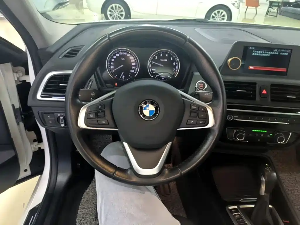 BMW 1 Series — фото 11