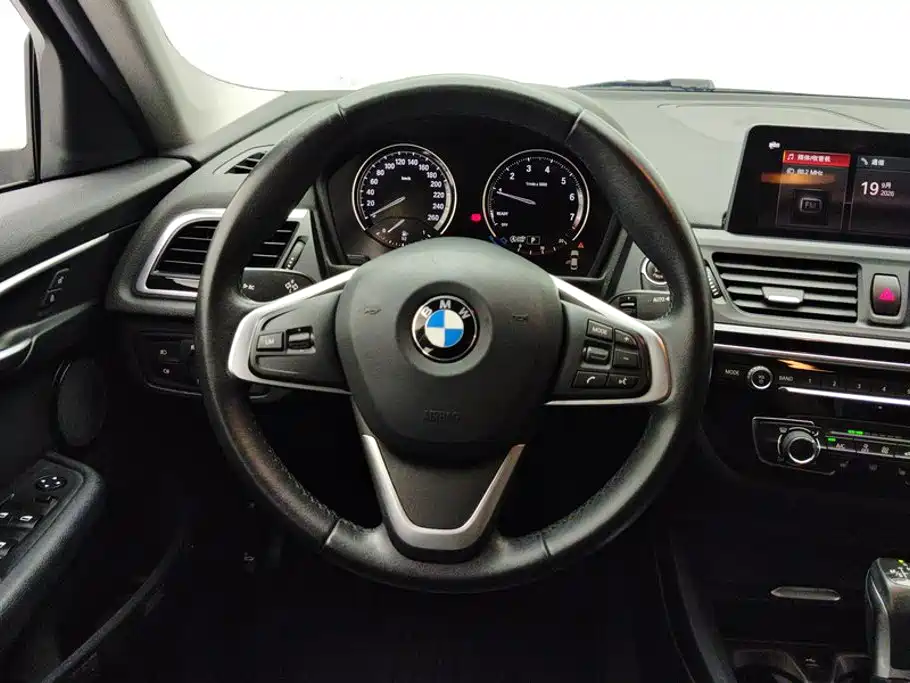 BMW 1 Series — фото 15