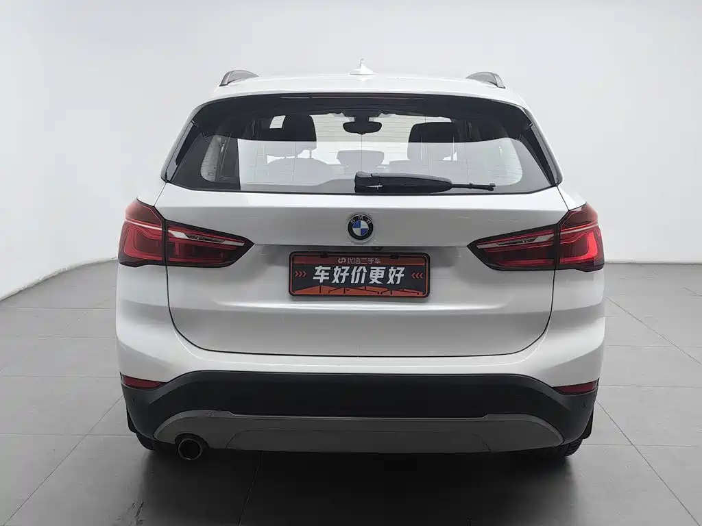 BMW X1 — фото 4