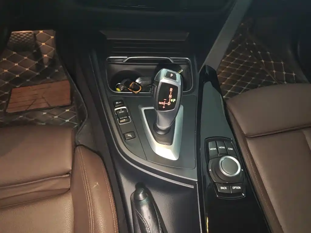 BMW 3 Series — фото 14