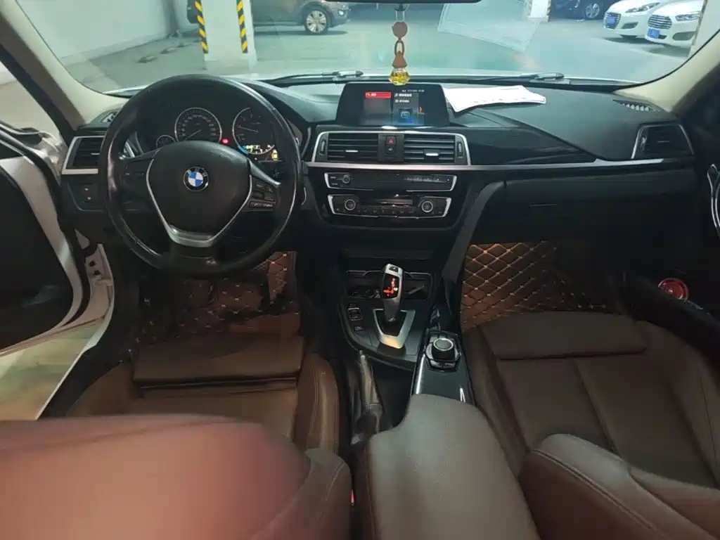 BMW 3 Series — фото 10