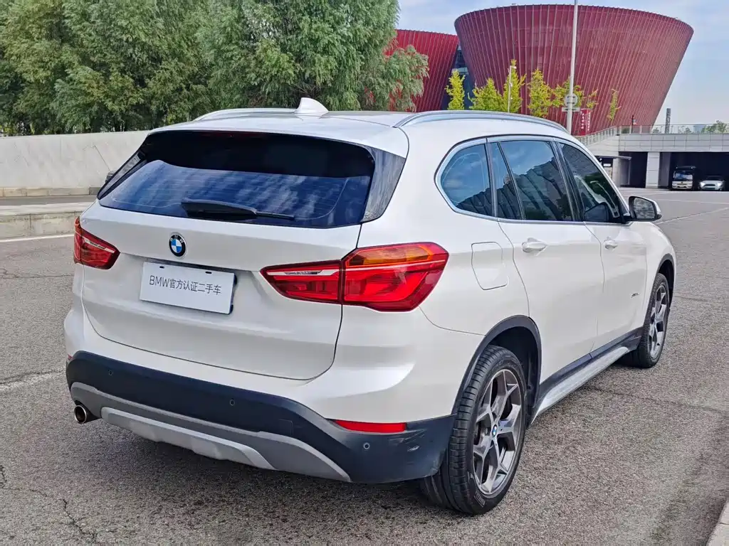 BMW X1 — фото 11