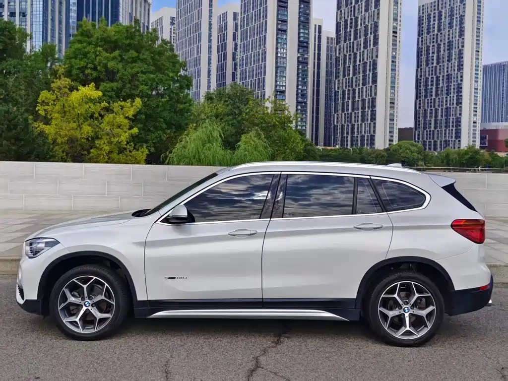 BMW X1 — фото 6