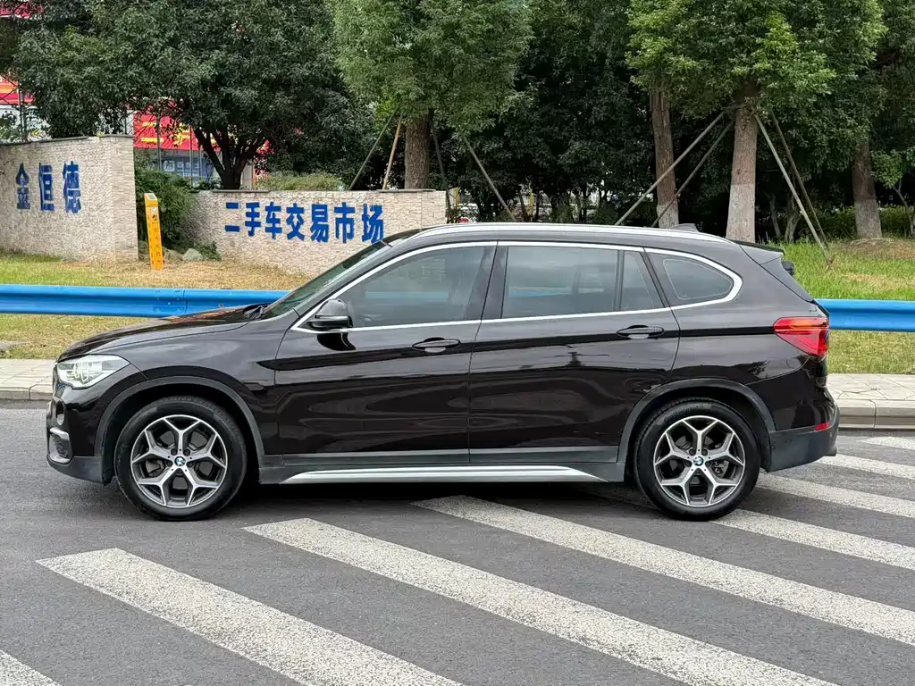 BMW X1 — фото 3
