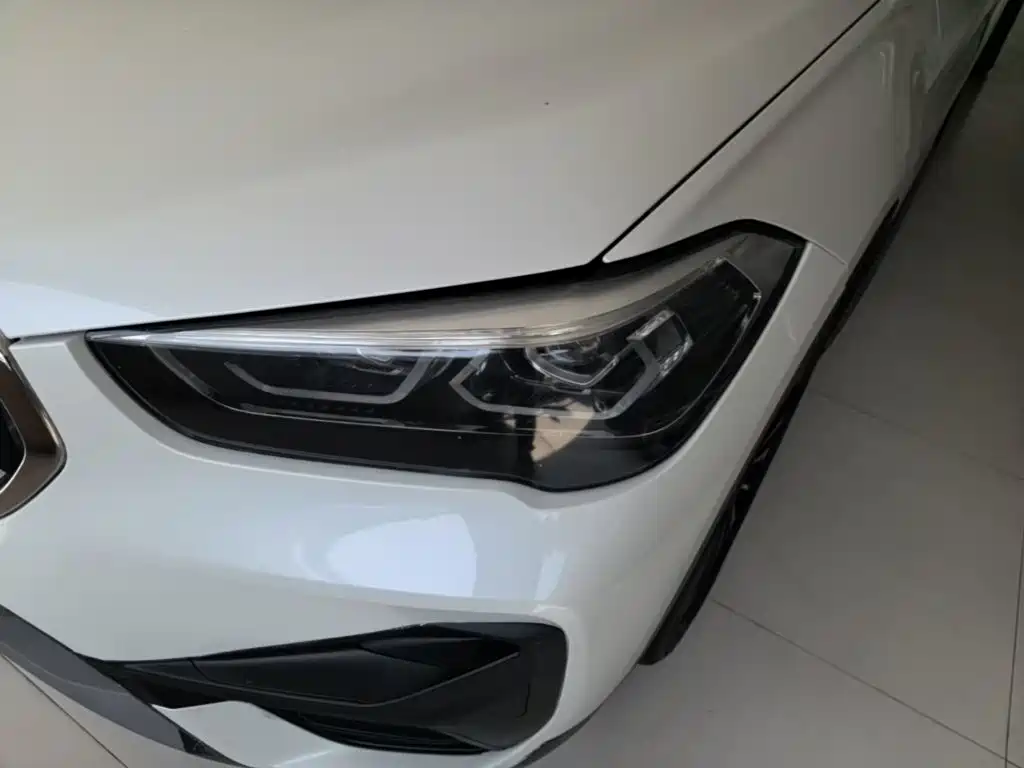 BMW X1 — фото 18