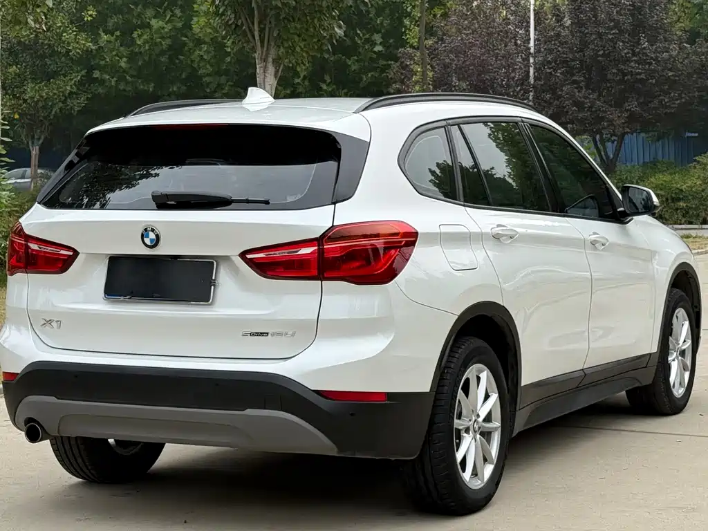 BMW X1 — фото 18