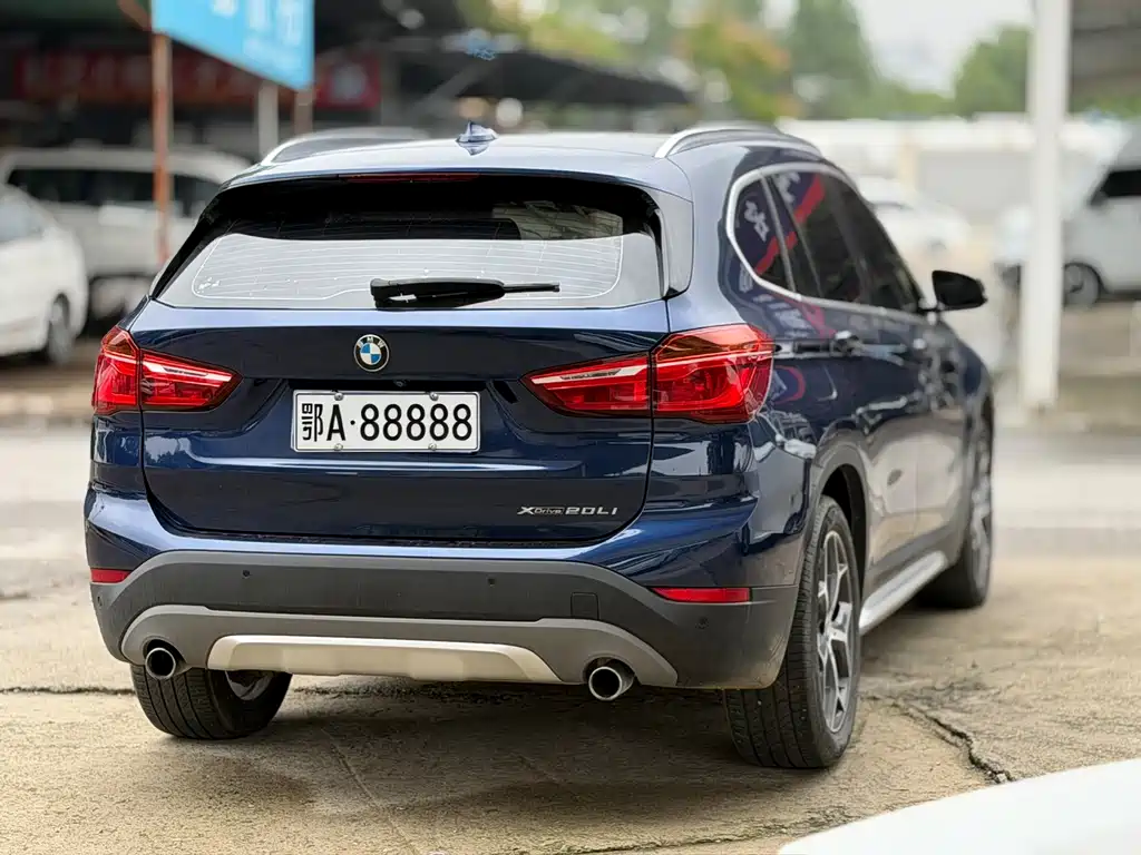 BMW X1 — фото 6