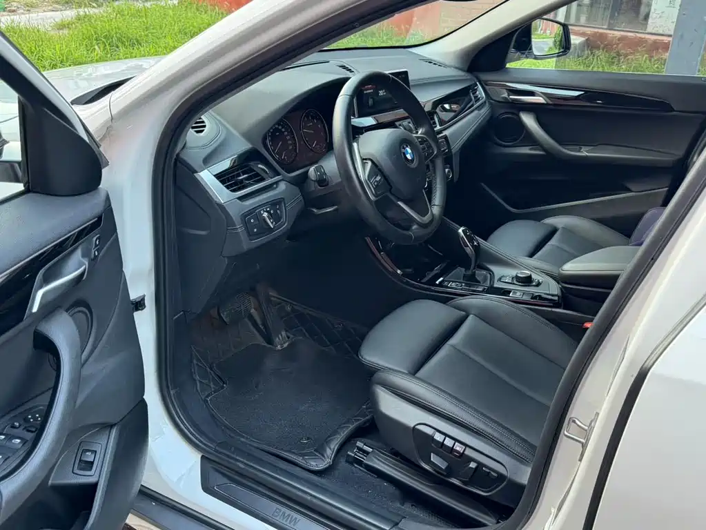 BMW X2 (Import) — фото 11