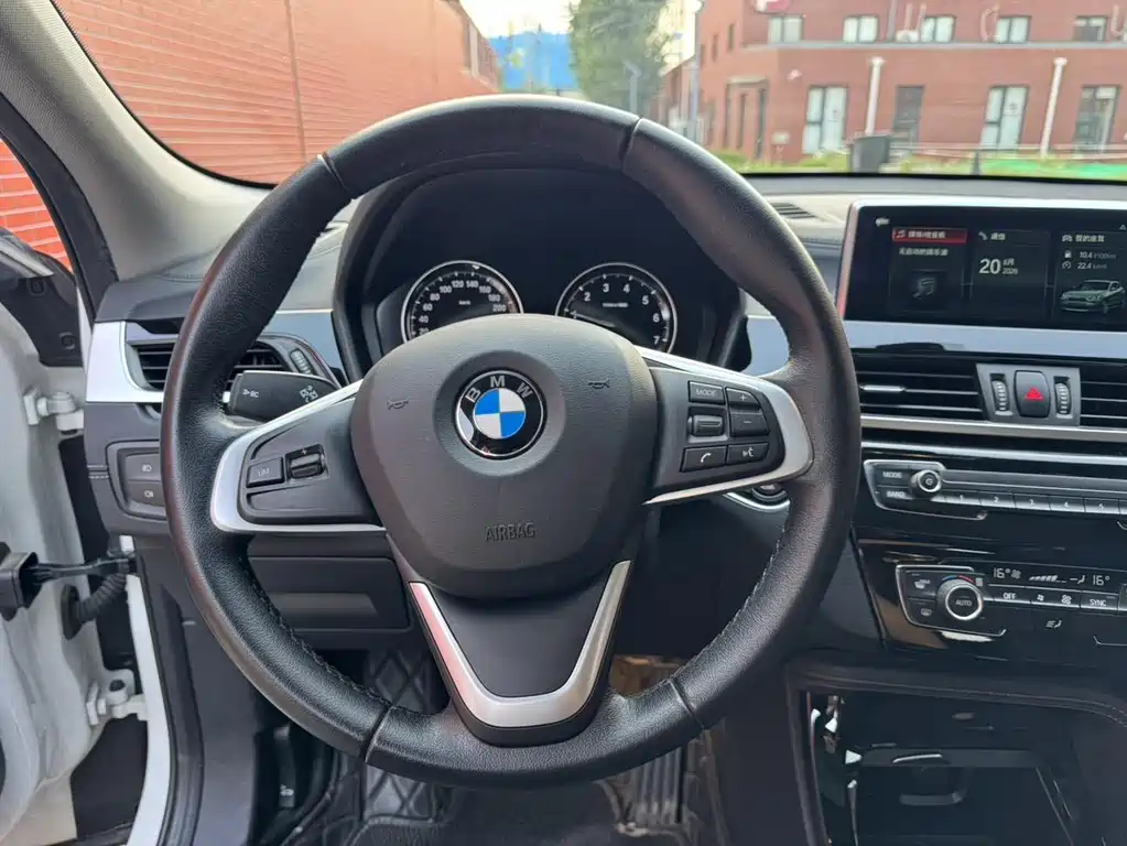 BMW X2 (Import) — фото 8
