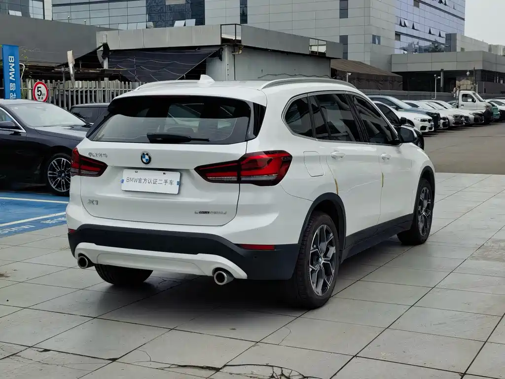 BMW X1 — фото 3