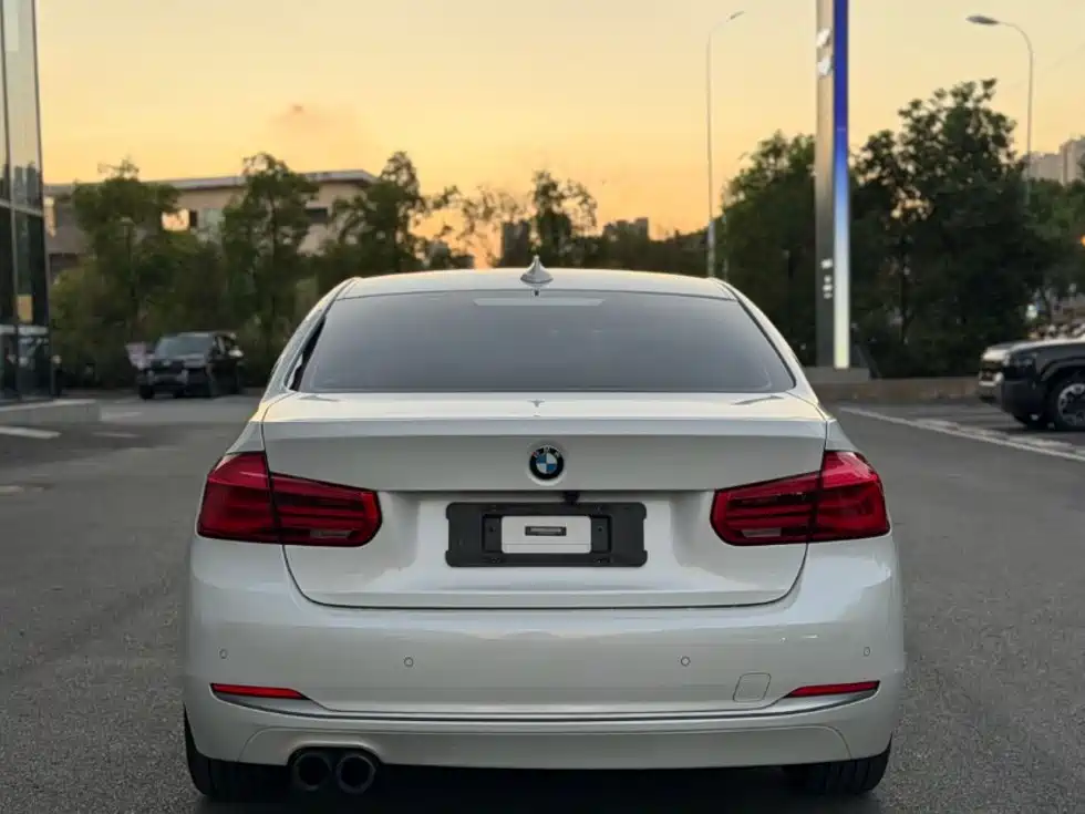 BMW 3 Series — фото 10
