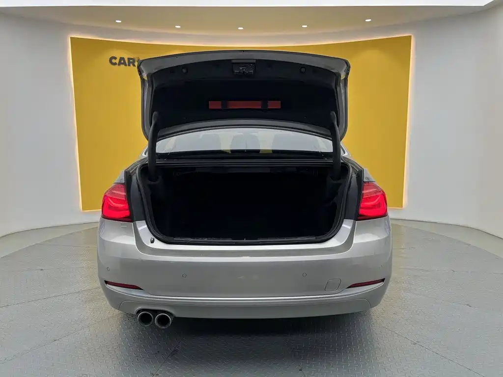 BMW 3 Series — фото 10