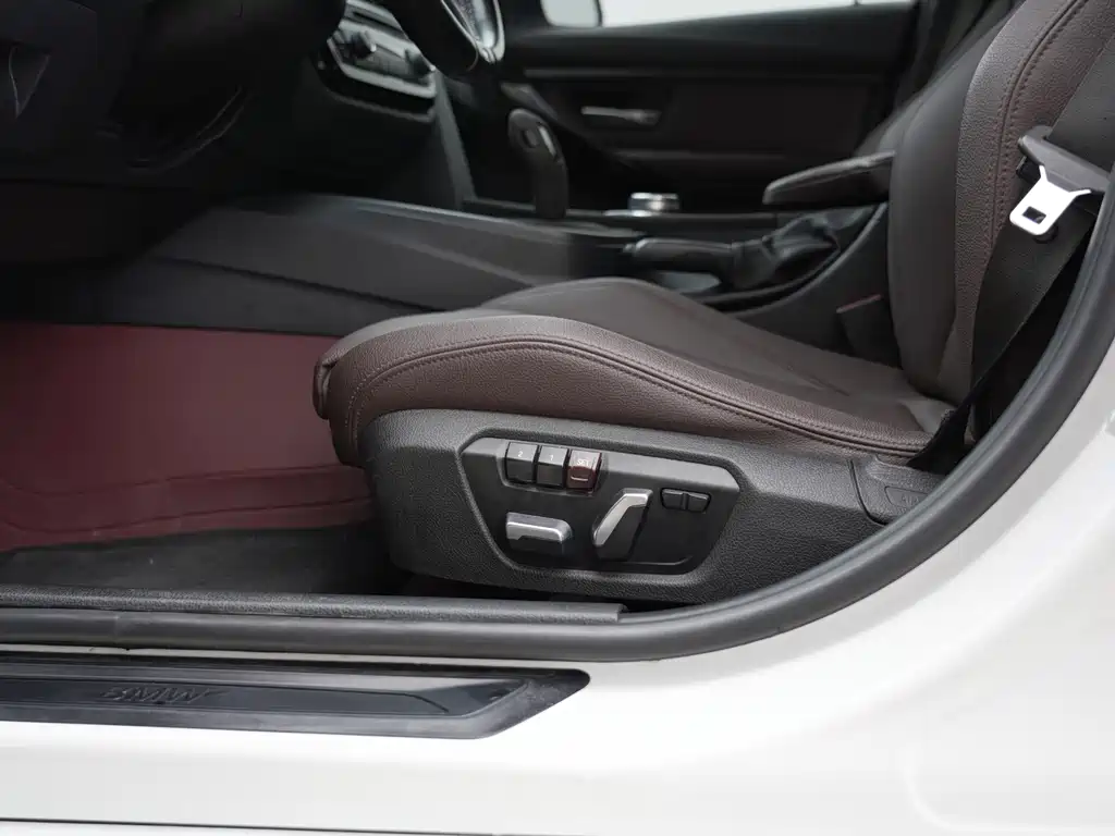BMW 3 Series — фото 14