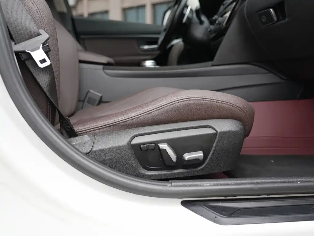 BMW 3 Series — фото 18