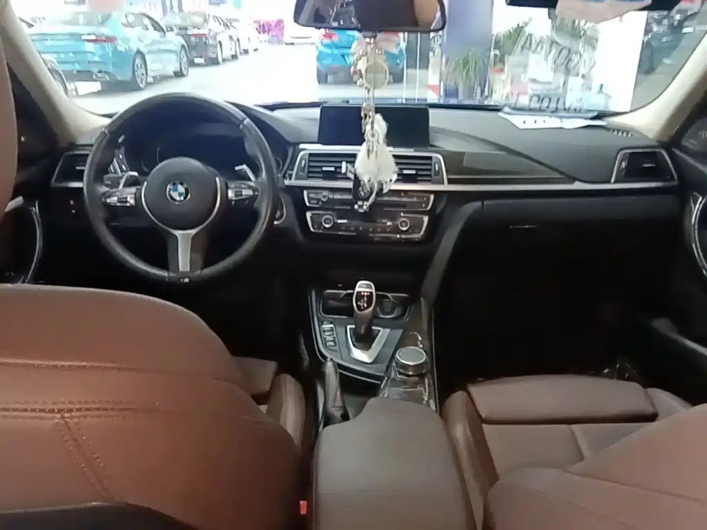 BMW 3 Series — фото 10