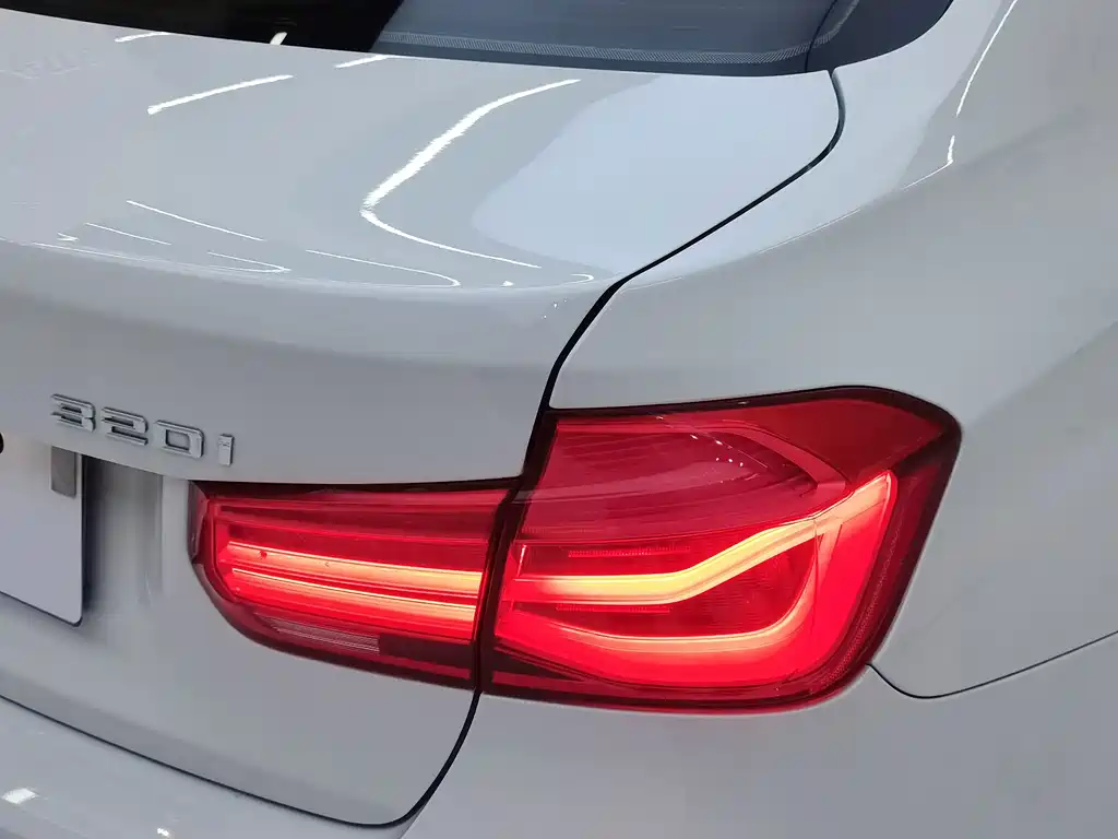 BMW 3 Series — фото 10
