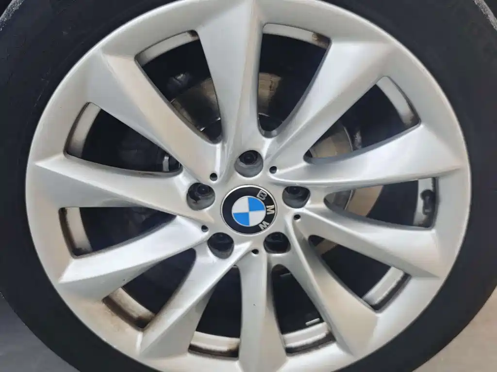 BMW 3 Series GT — фото 17