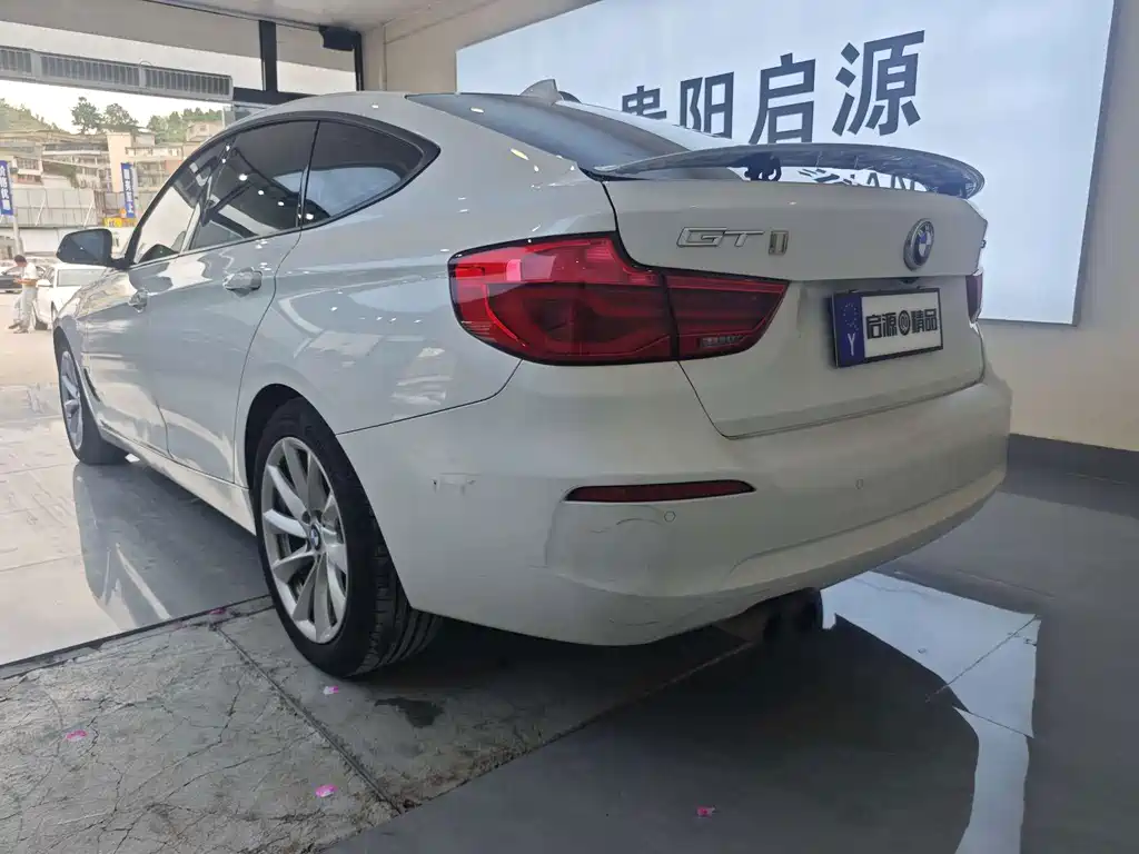 BMW 3 Series GT — фото 19