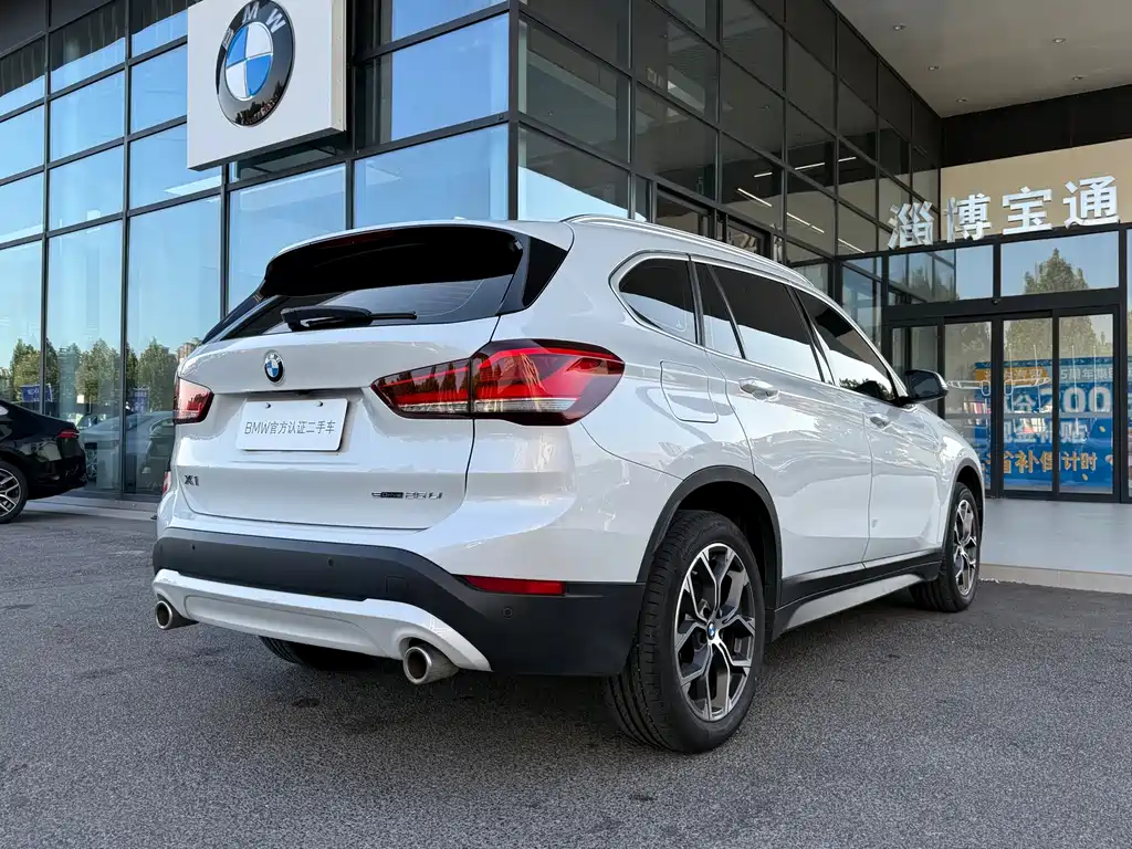 BMW X1 — фото 13