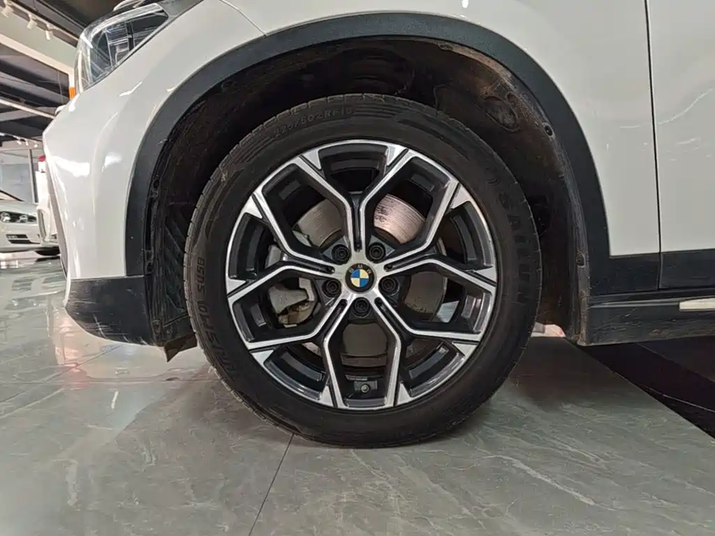 BMW X1 — фото 23