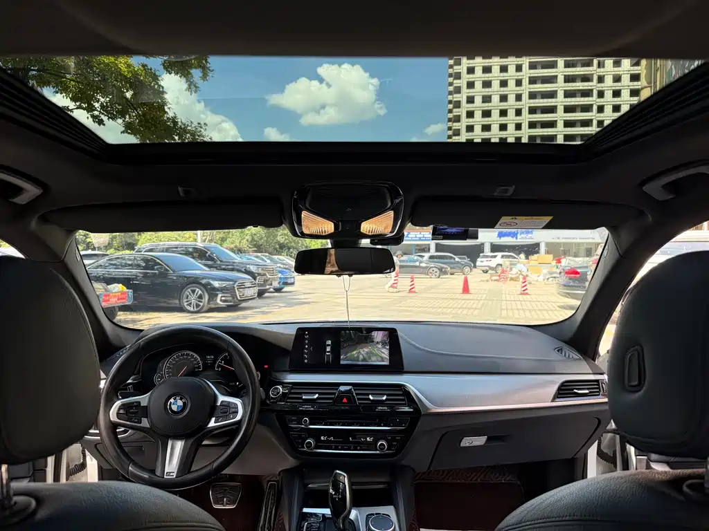 BMW 5 Series (Import) — фото 10