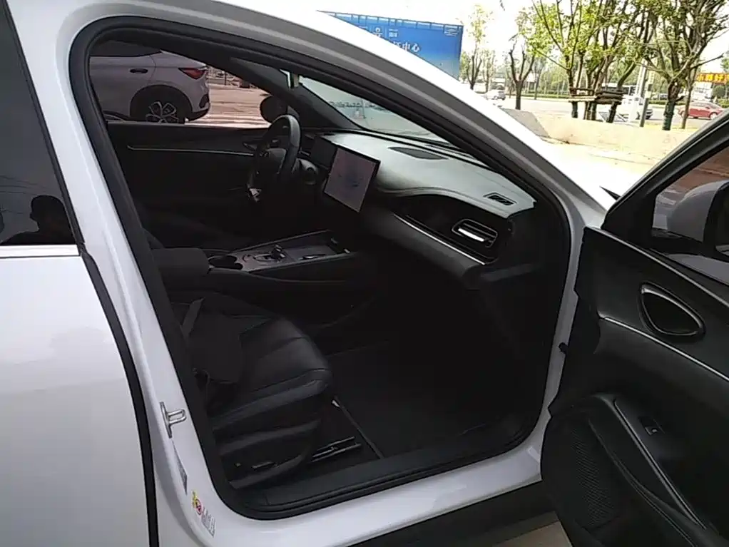 BYD Seal 06 — фото 25