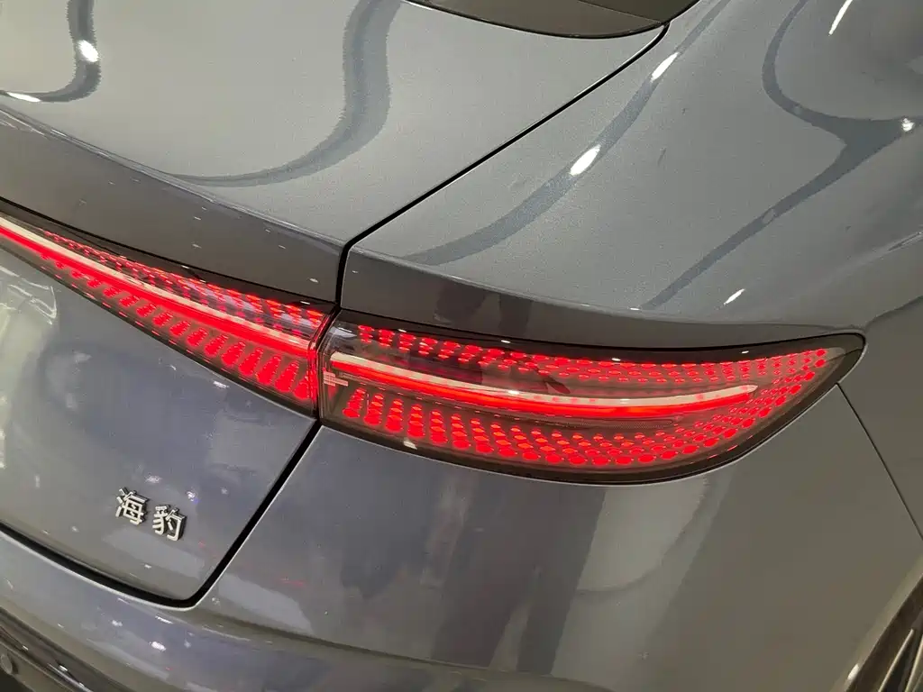 BYD Seal — фото 6