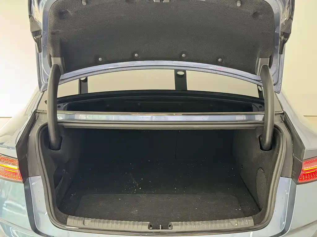 BYD Seal — фото 8