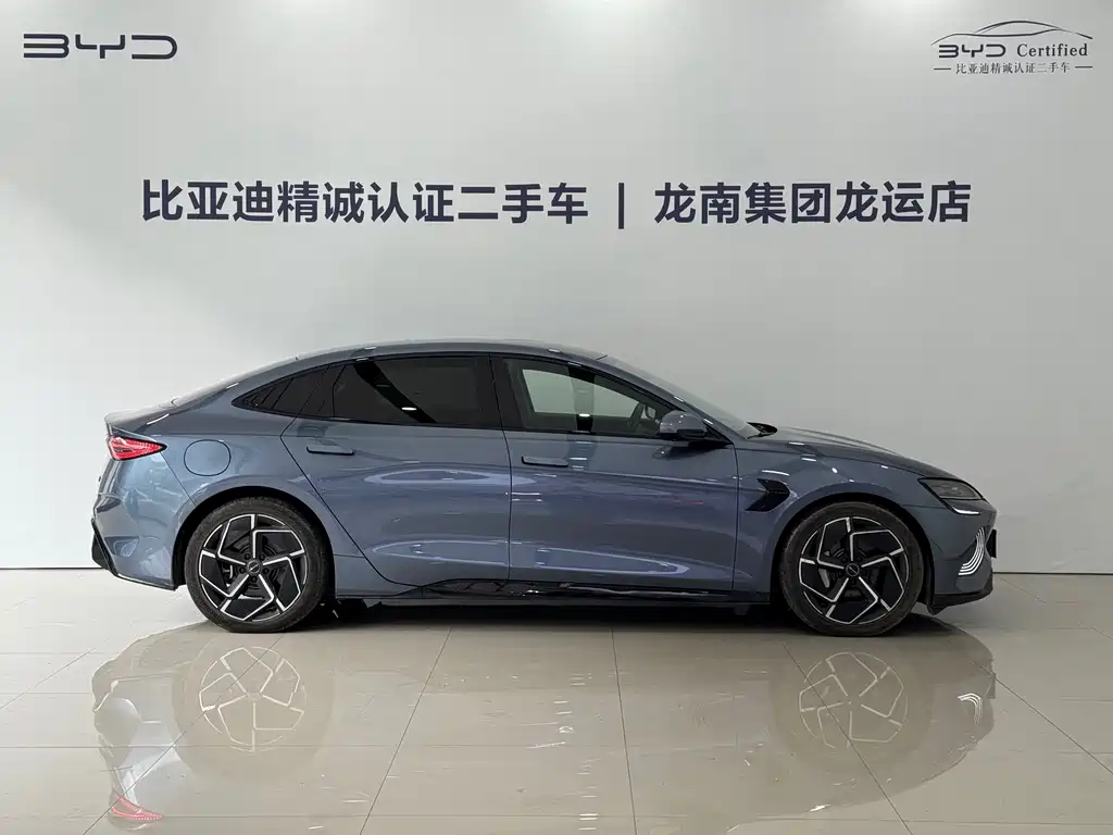 BYD Seal — фото 9