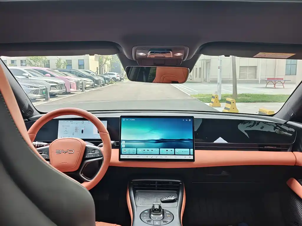 BYD Seal — фото 8