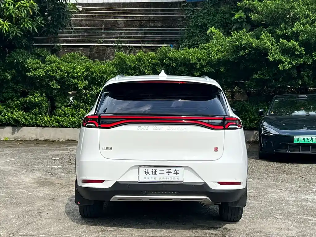 BYD Tang — фото 10