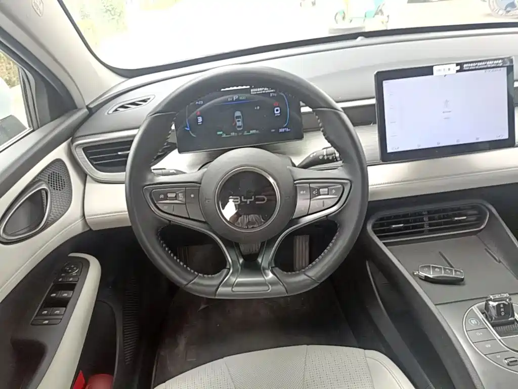BYD Seal 05 DM-i — фото 7