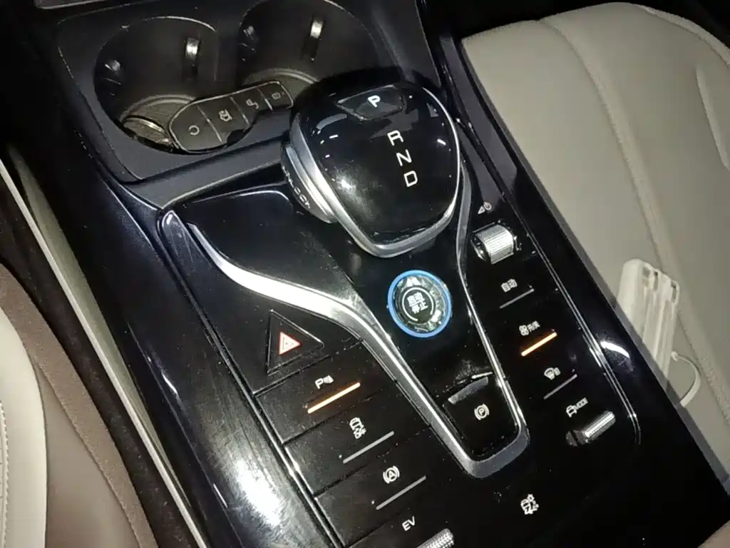 BYD Qin PLUS — фото 14