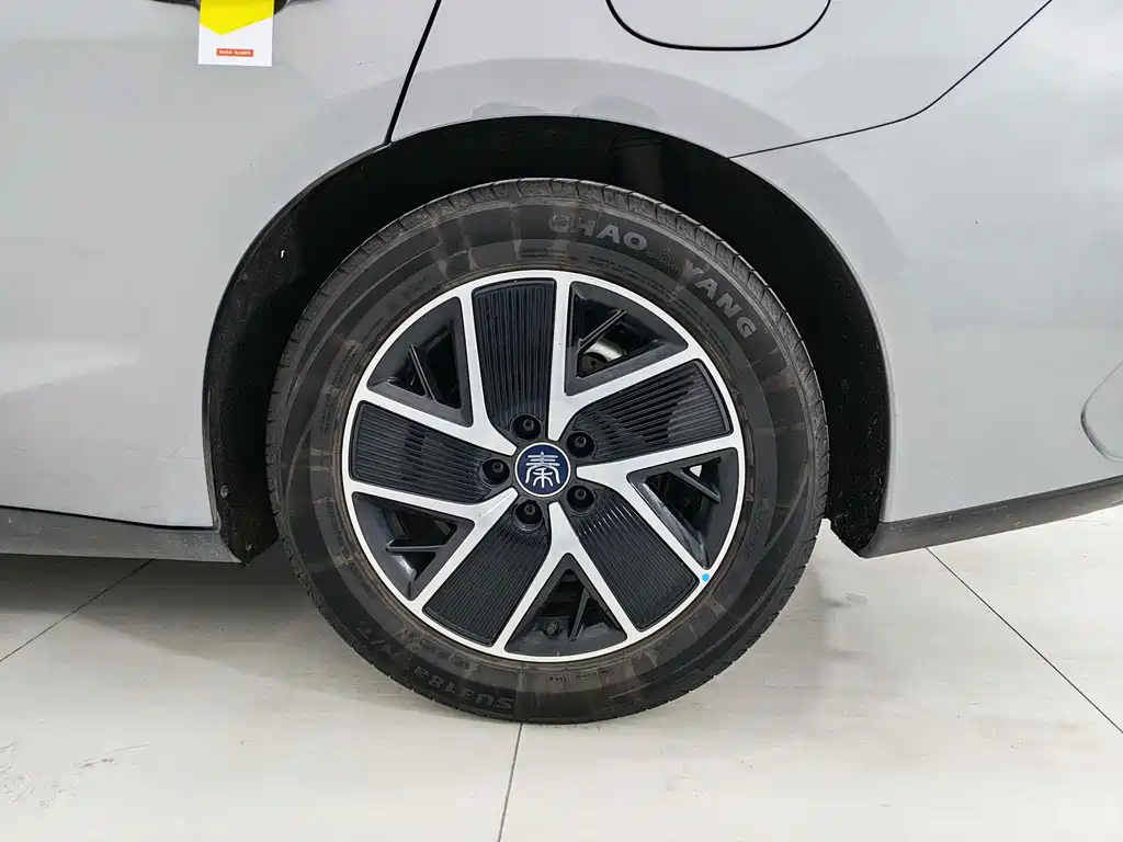 BYD Qin L — фото 20