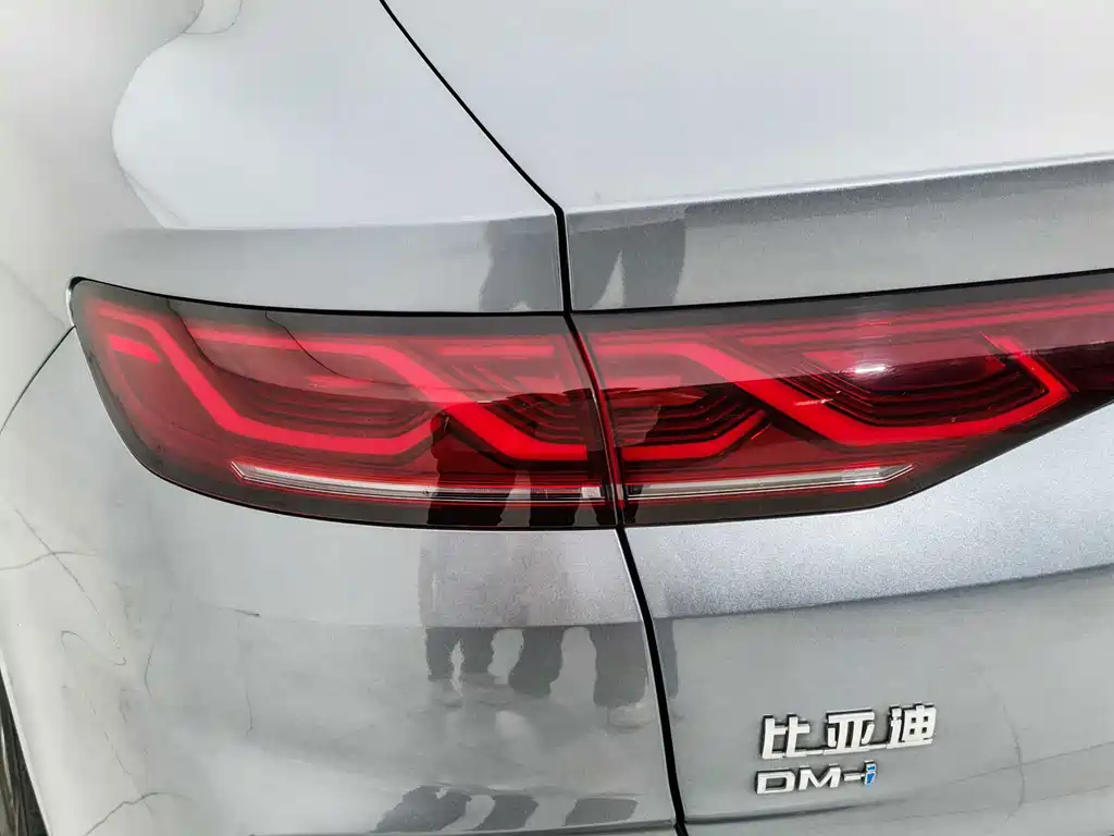 BYD Qin L — фото 22