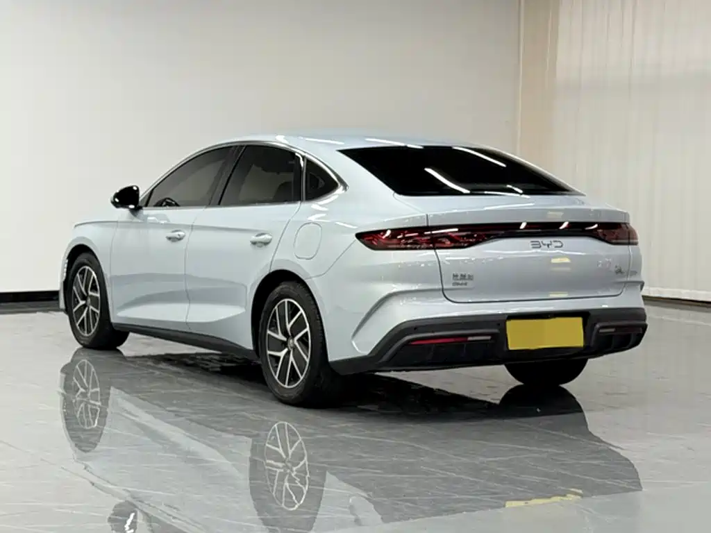 BYD Qin L — фото 4