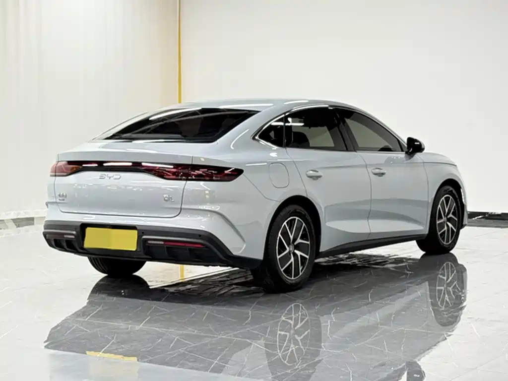 BYD Qin L — фото 6
