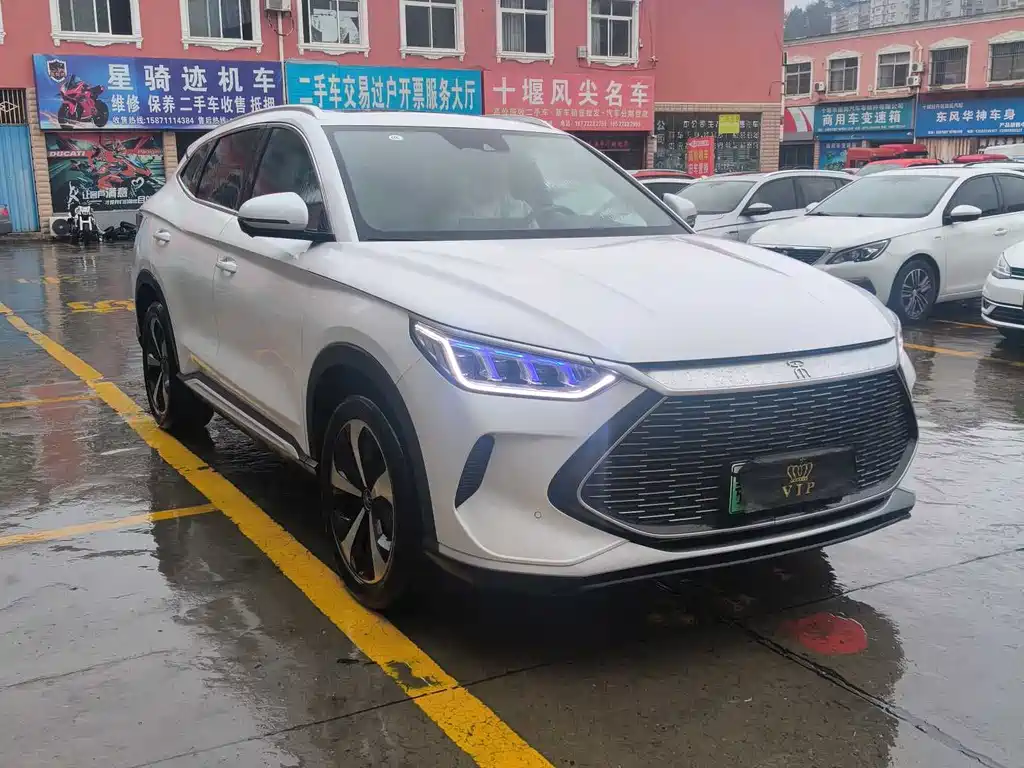 BYD PLUS New Energy — фото 2