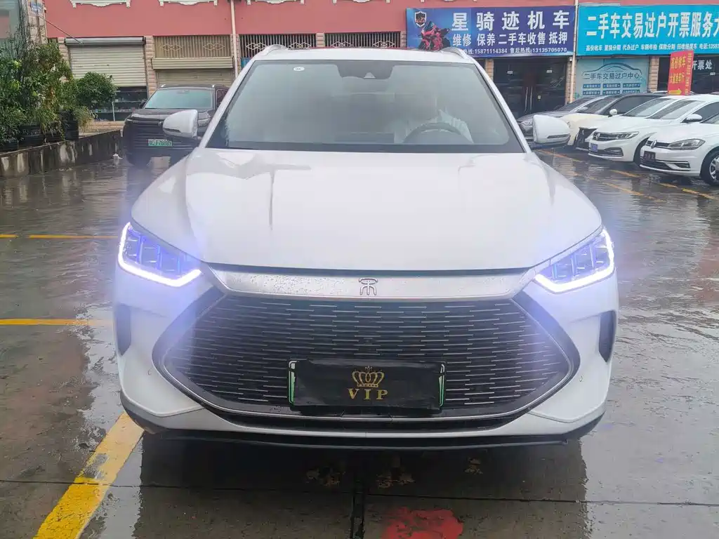 BYD PLUS New Energy — фото 3
