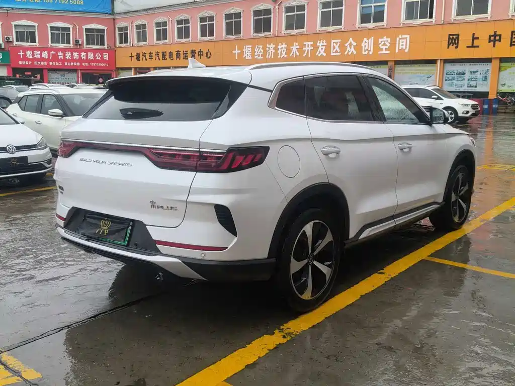 BYD PLUS New Energy — фото 4