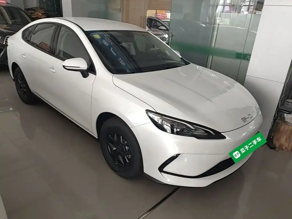 BYD Seal 05 DM-i — фото 4