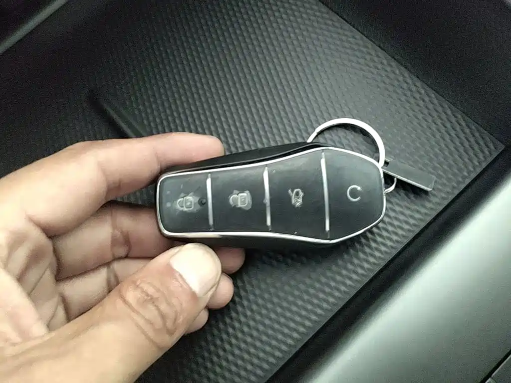 BYD Seal 05 DM-i — фото 9