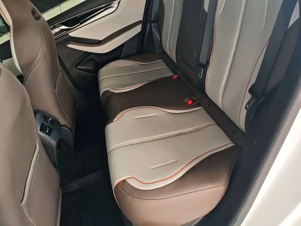 BYD Qin PLUS — фото 17