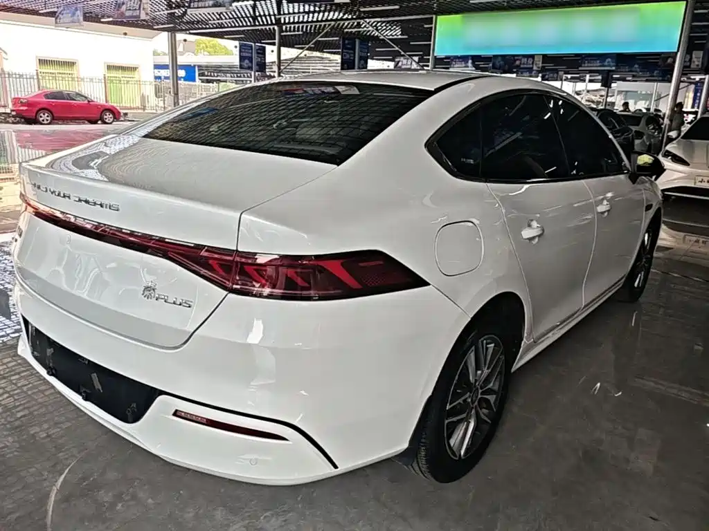 BYD Qin PLUS — фото 7