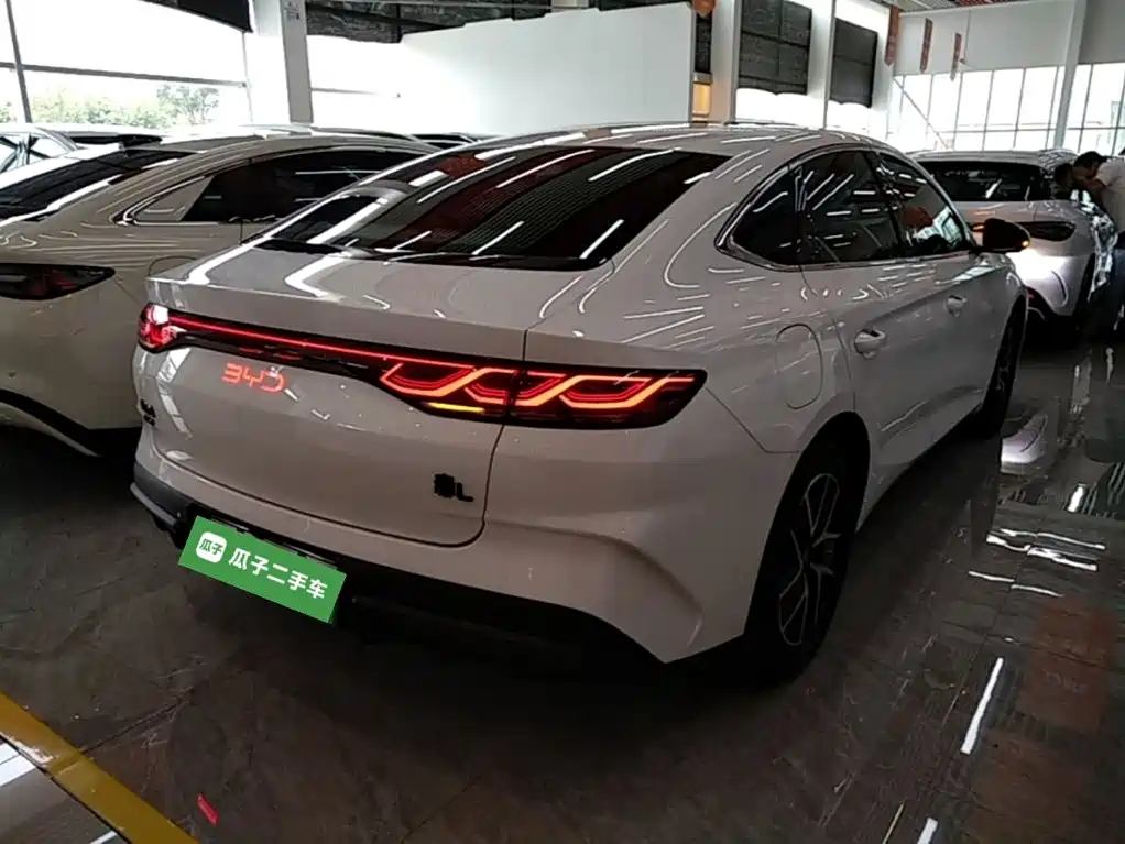 BYD Qin L — фото 7