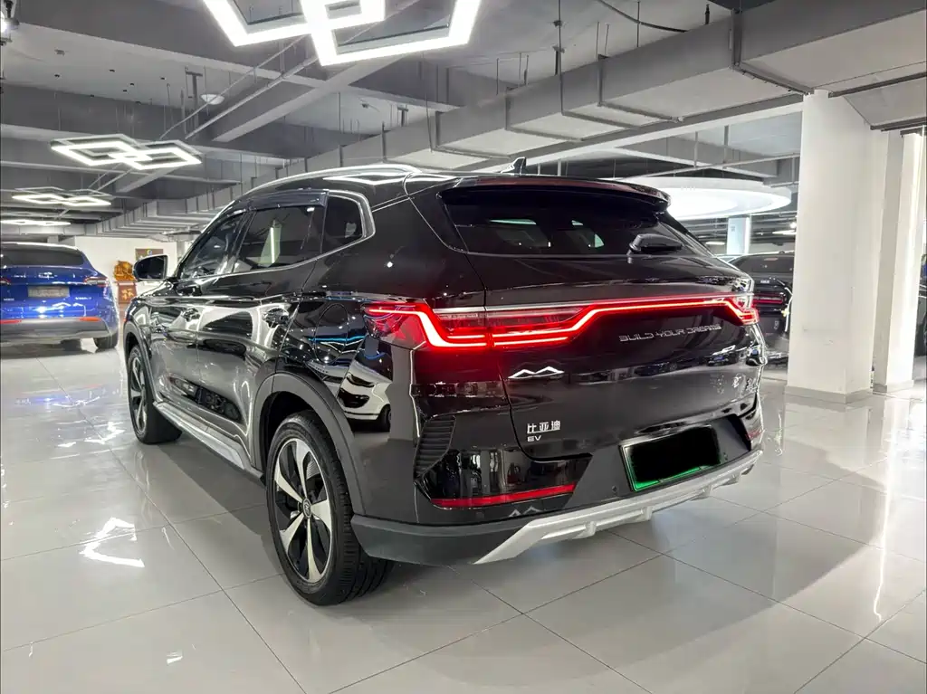 BYD PLUS New Energy — фото 6