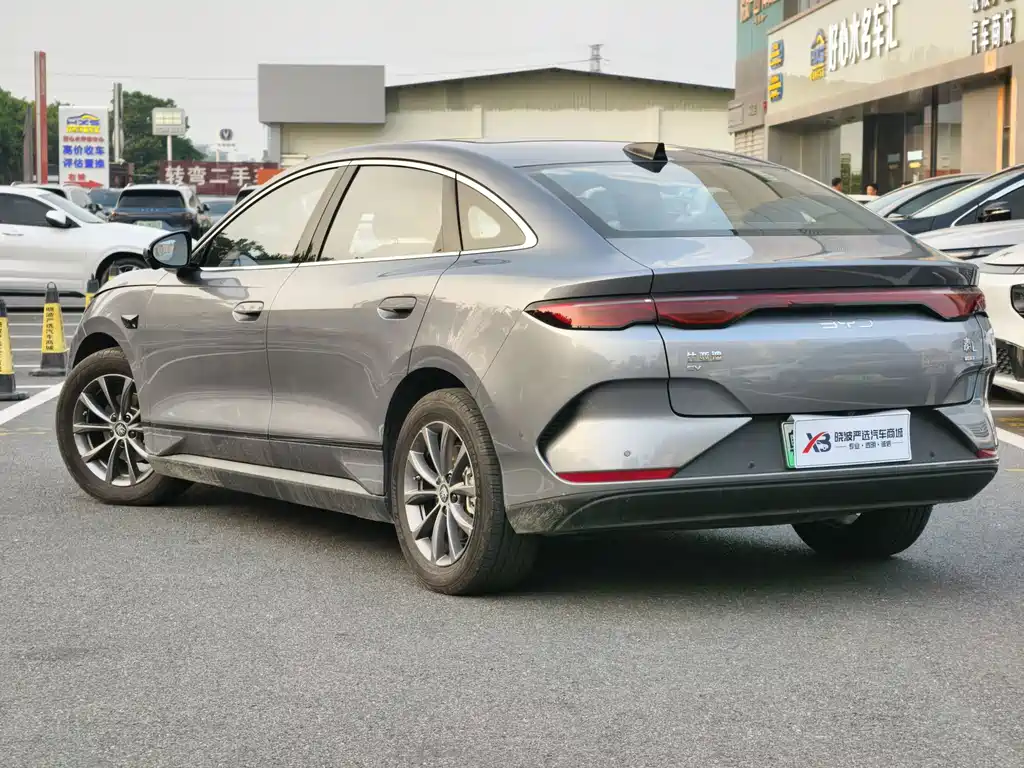 BYD Qin L — фото 9
