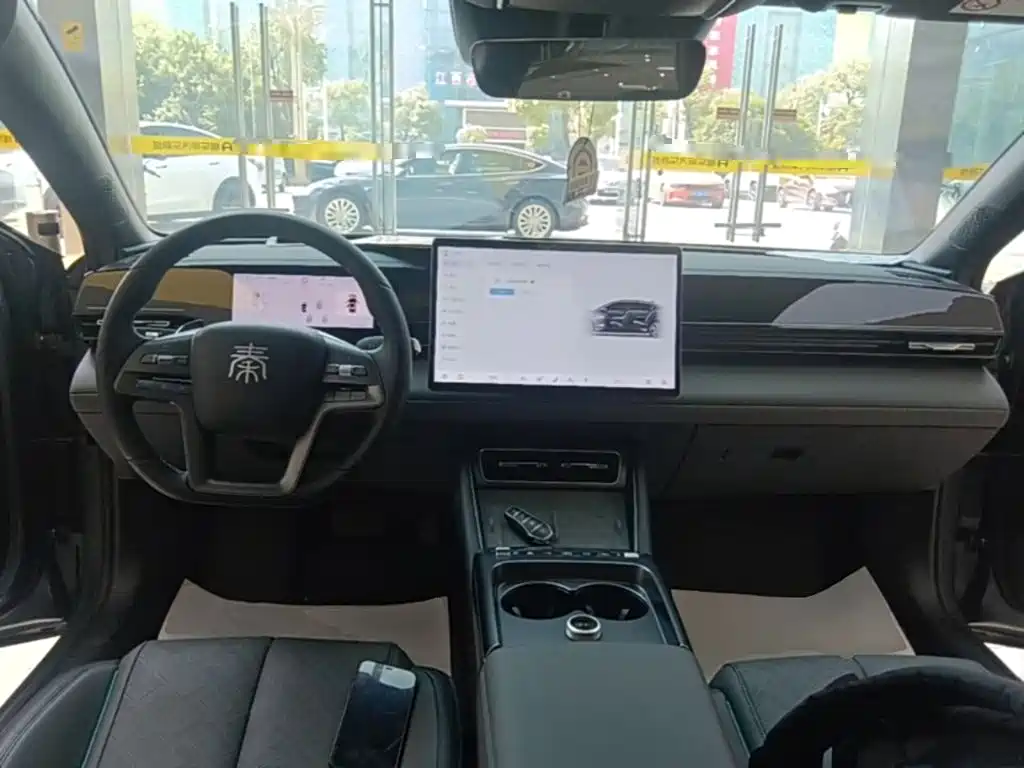 BYD Qin L — фото 10