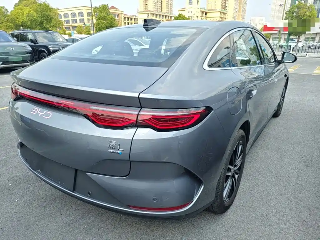 BYD Qin L — фото 7