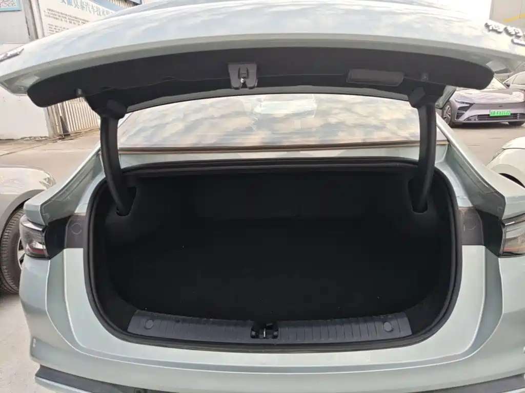 BYD Seal 06 — фото 19